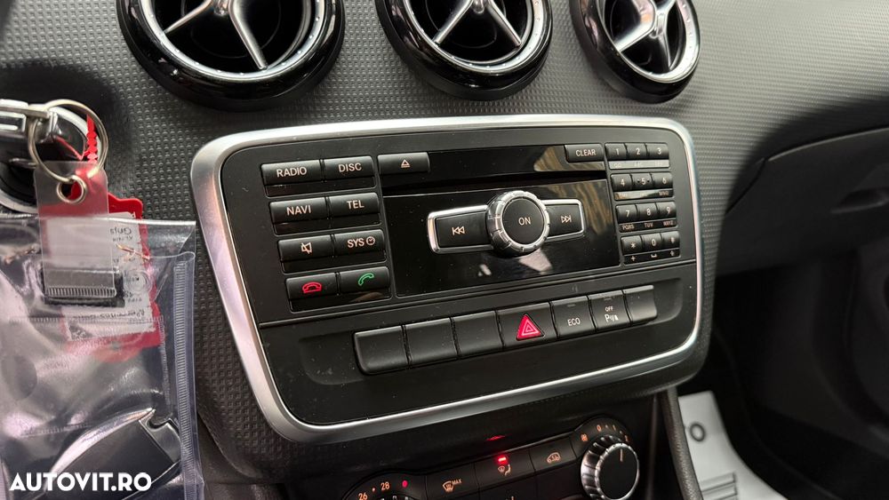 Mercedes-Benz EQA - 22