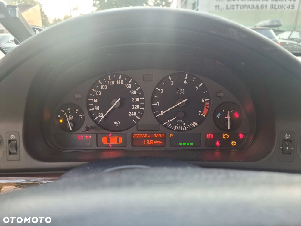BMW Seria 5 - 18