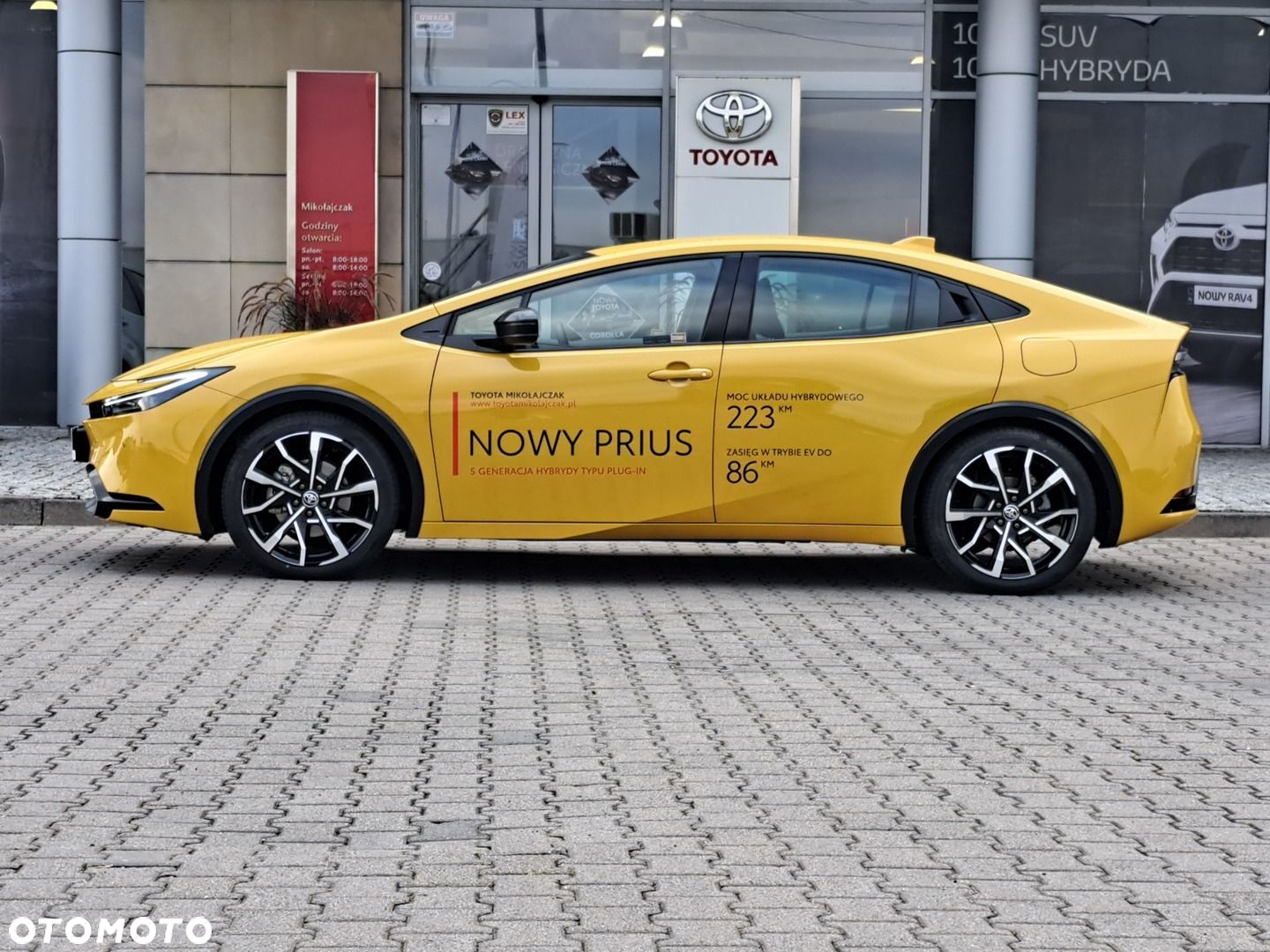 Toyota Prius - 3