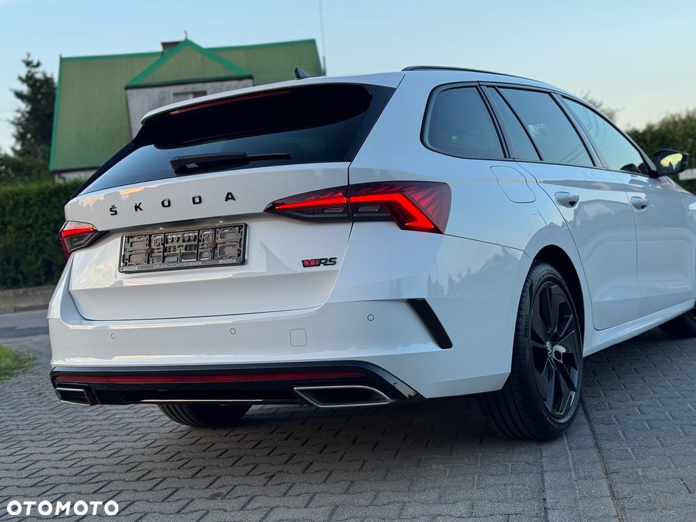 Skoda Octavia 2.0 TDI DSG RS - 17