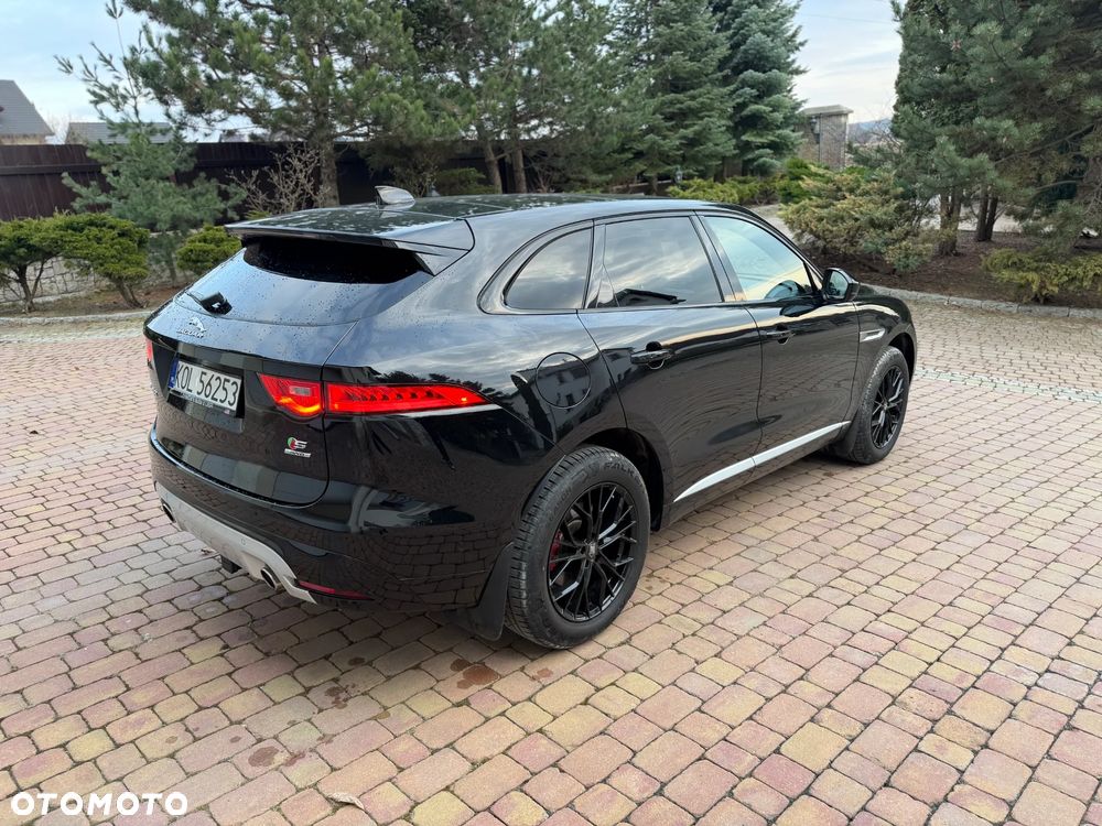 Jaguar F-Pace S AWD - 5