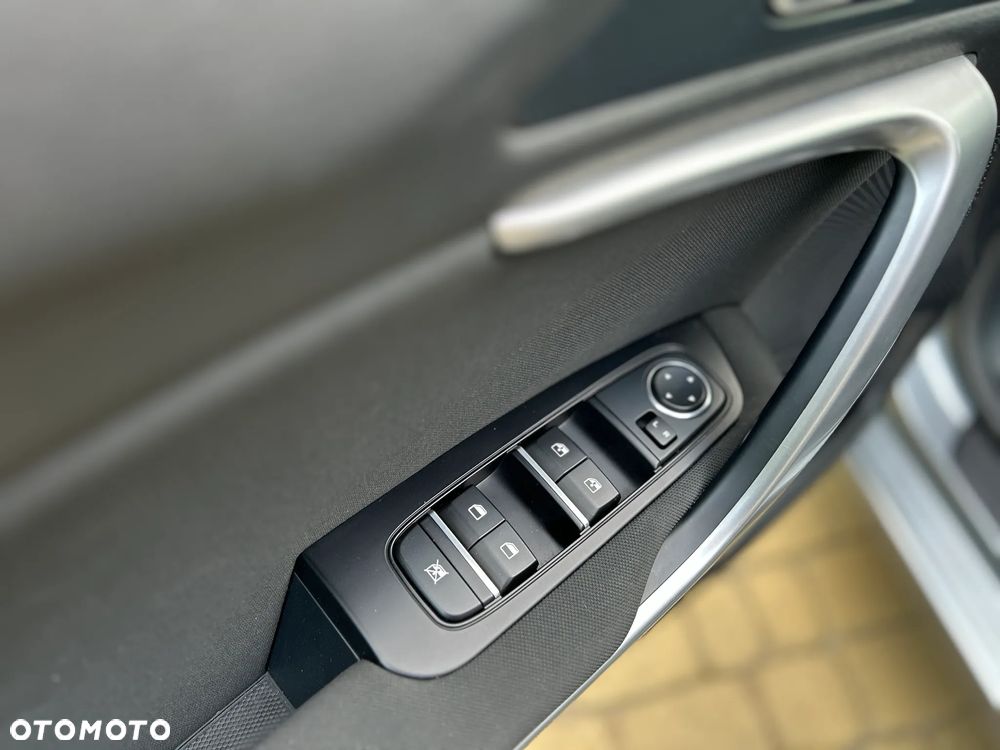 Kia Ceed 1.5 T-GDI M - 28