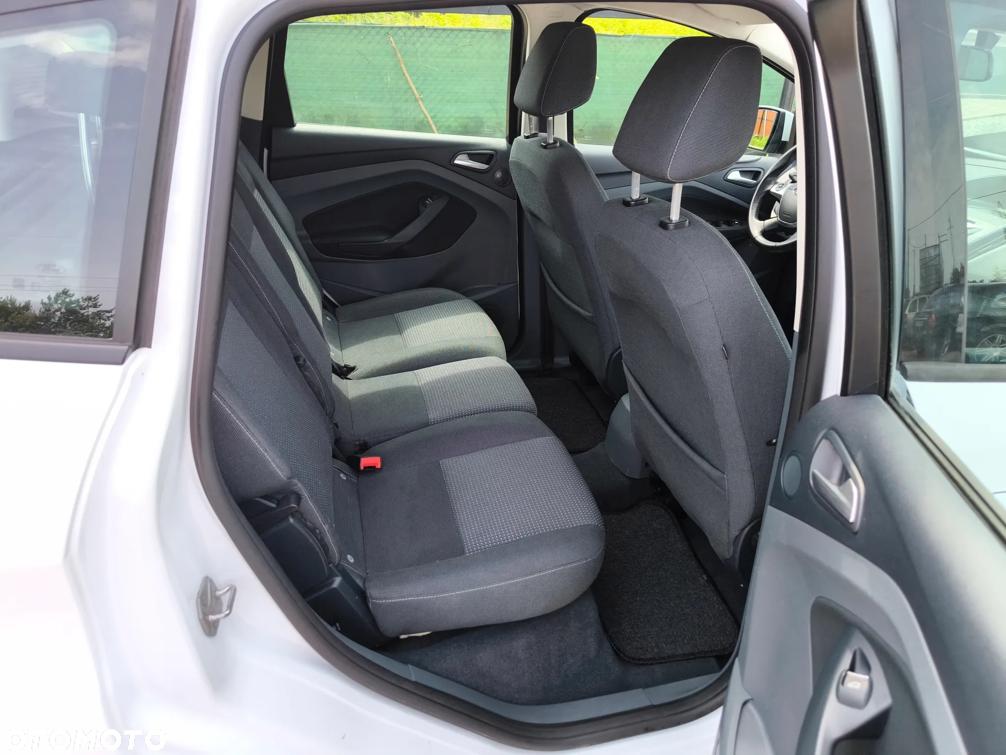 Ford C-MAX - 10