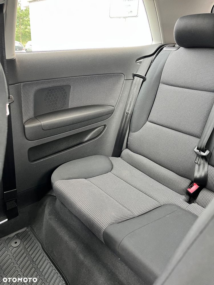 Audi A3 3-drzwiowe 1.6 Ambiente - 13