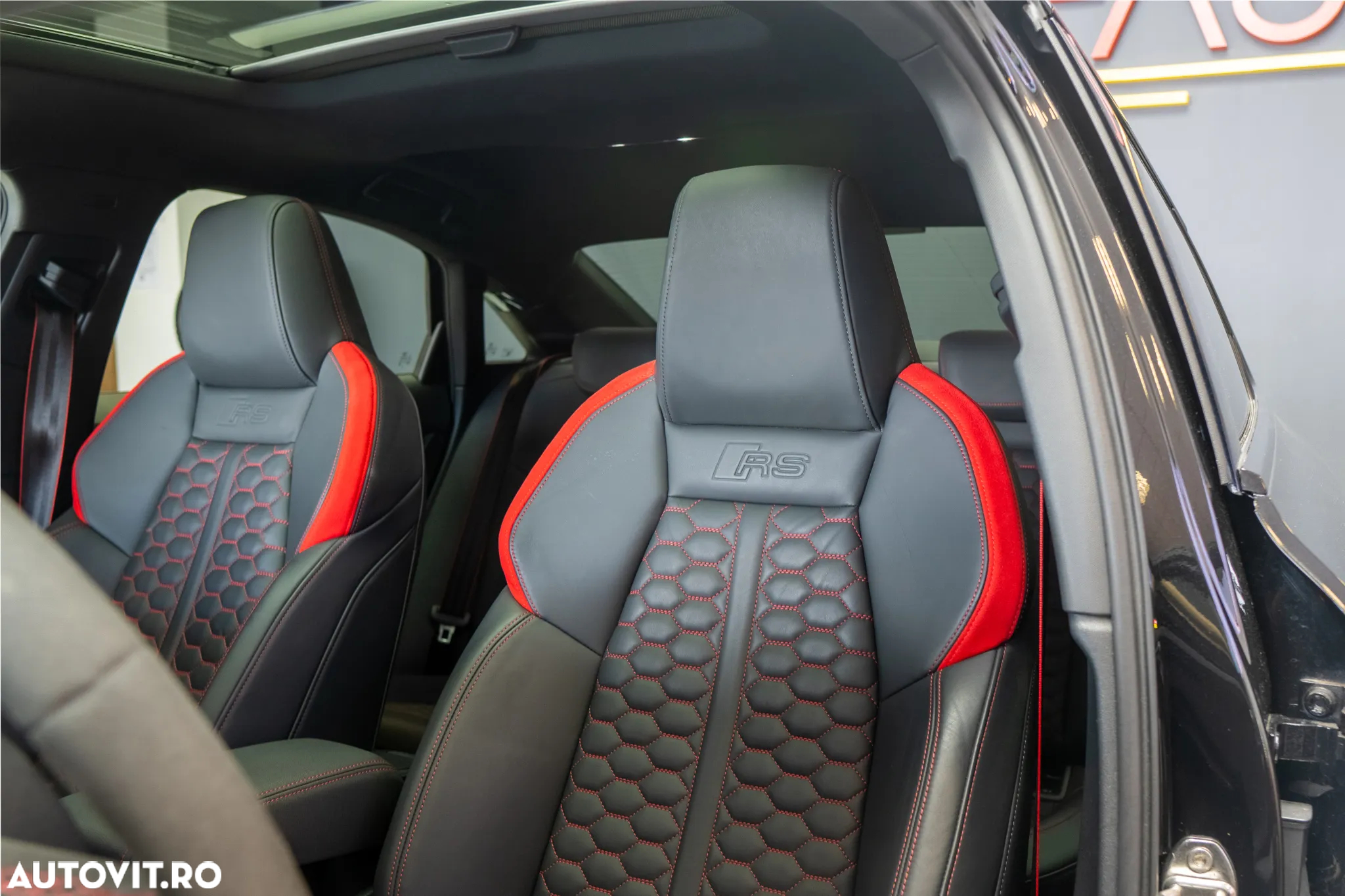 Audi RS3 TFSI quattro S tronic - 11
