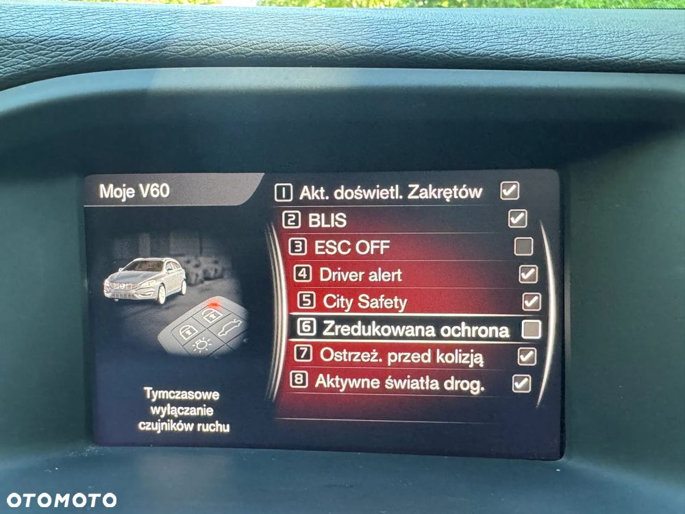 Volvo V60 T4 R-Design - 23
