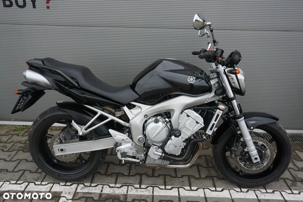 Yamaha FZ6 - 2