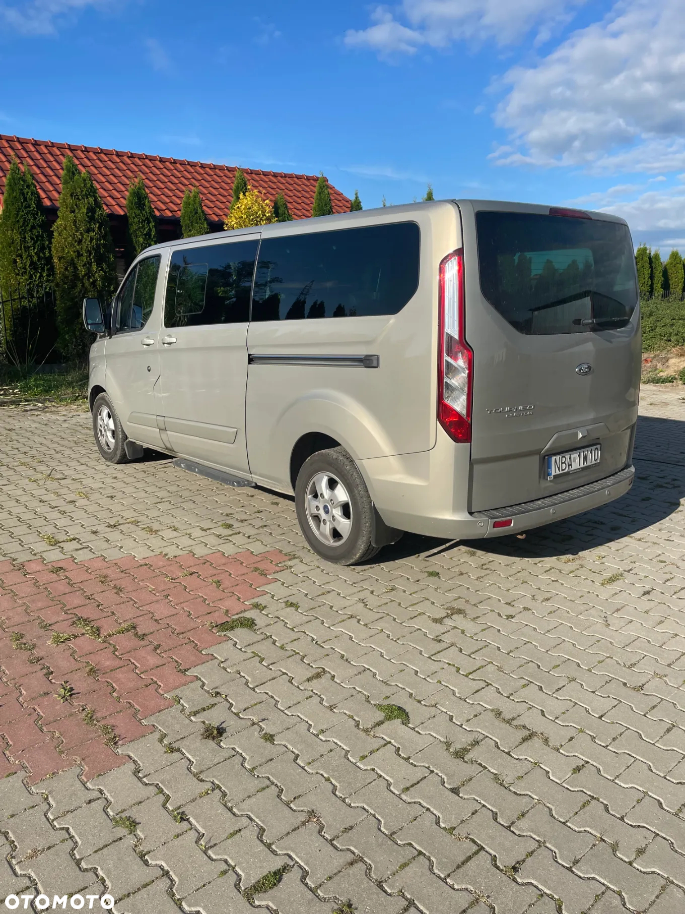 Ford Tourneo Custom - 5