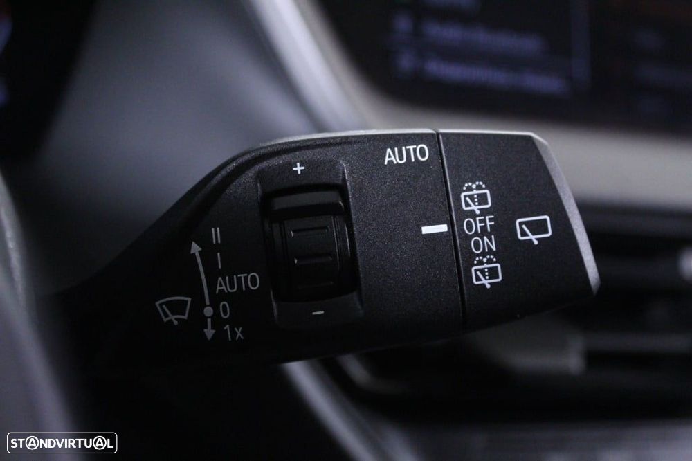 BMW 116 d Pack Desportivo M Auto - 26