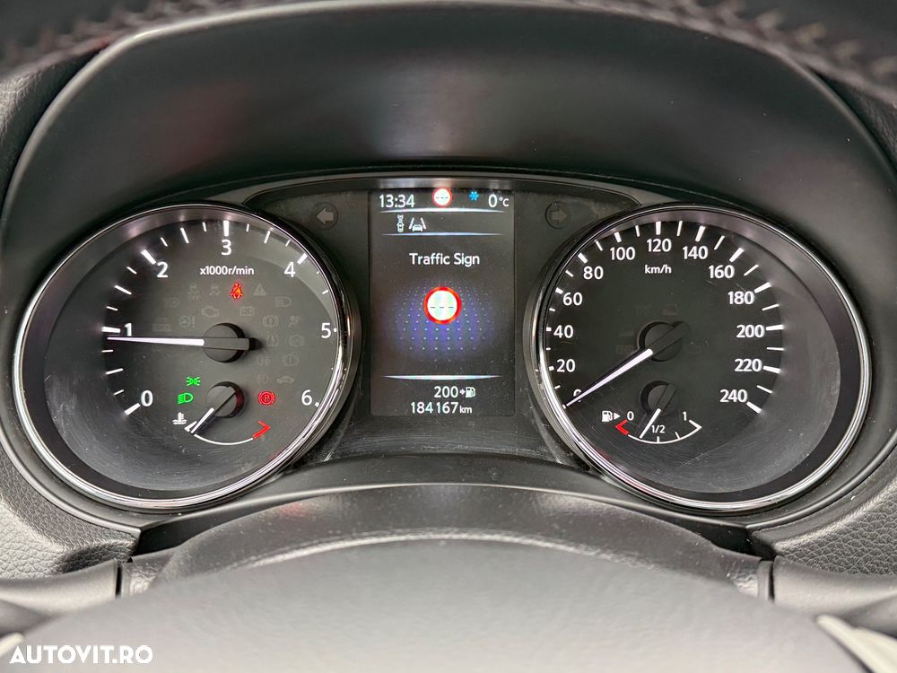 Nissan Qashqai 1.6 DCI ALL-MODE 4x4i TEKNA+ - 38