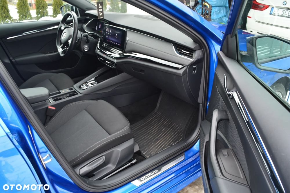 Skoda Octavia 1.5 TSI e-TEC DSG Sportline - 23