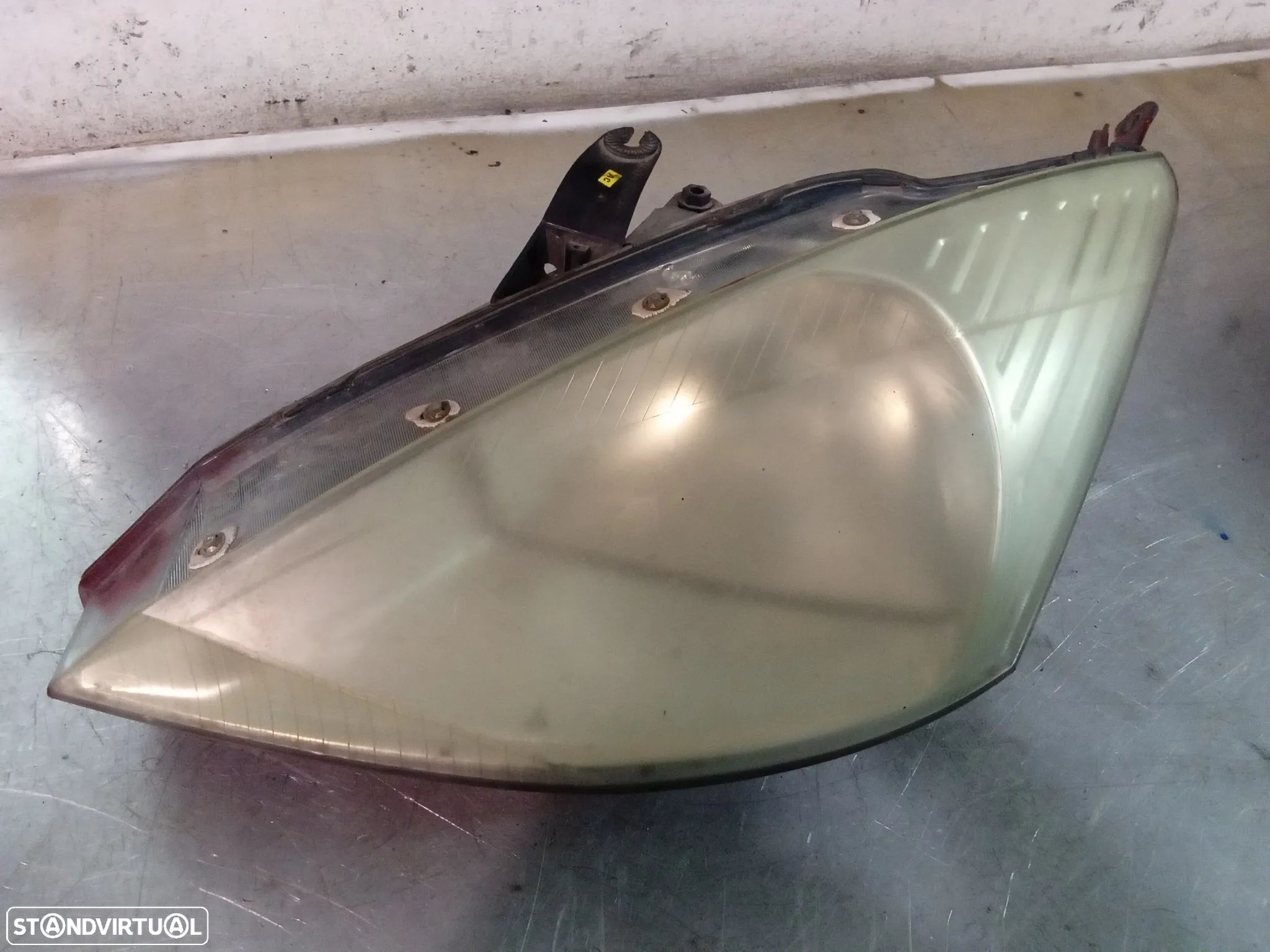 ÓTICA / FAROL FORD FOCUS MK1 - 98-01 - ESQUERDO / DIREITO - 1