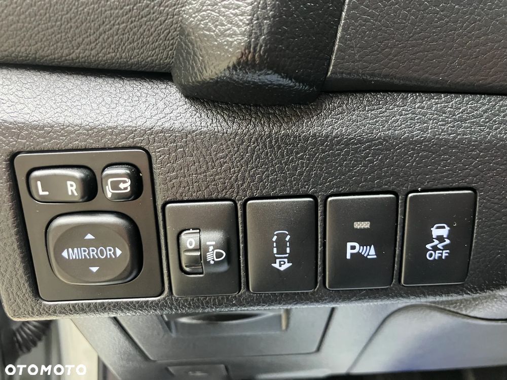 Toyota Auris 2.0 D-4D Executive - 22