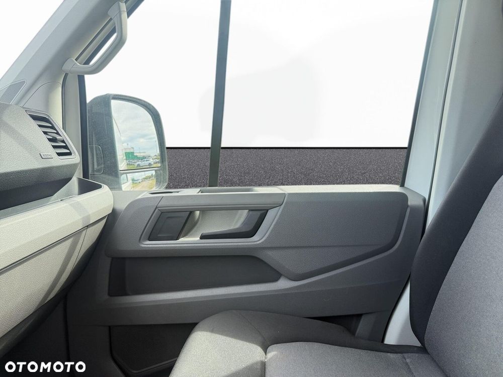 Volkswagen Crafter 35 TDI 177 KM Wysoki dach - 22