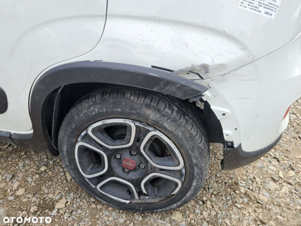 Fiat Panda 1.0 Hybrid City Cross - 12