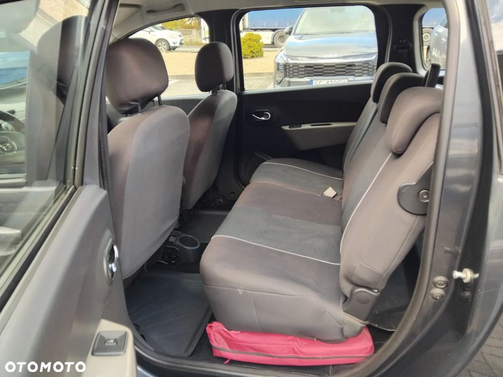 Dacia Lodgy 1.6 SCe Laureate S&S - 8