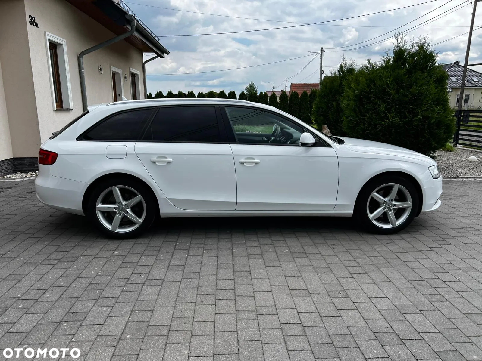 Audi A4 Avant 2.0 TDI DPF Ambiente - 8