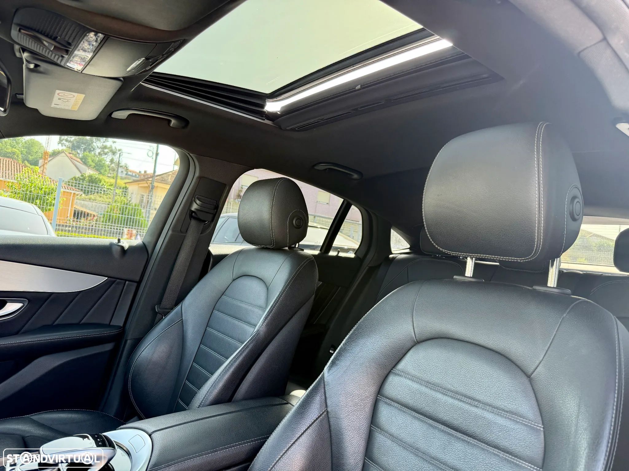 Mercedes-Benz GLC 250 d Coupe 4Matic 9G-TRONIC AMG Line - 9