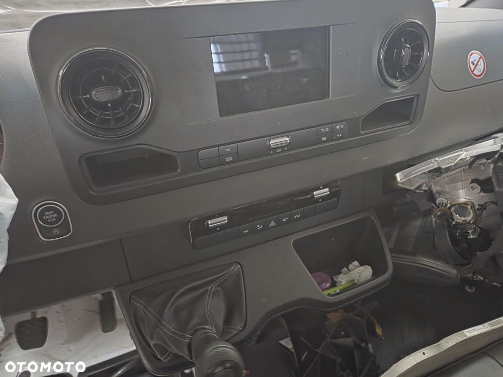 Mercedes-Benz Sprinter 317 CDI * Skrzynia * Klima - 4