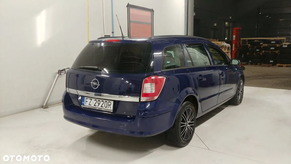 Opel Astra 1.6 - 8