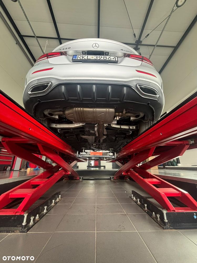 Mercedes-Benz Klasa A 220 4-Matic AMG Line 7G-DCT - 6