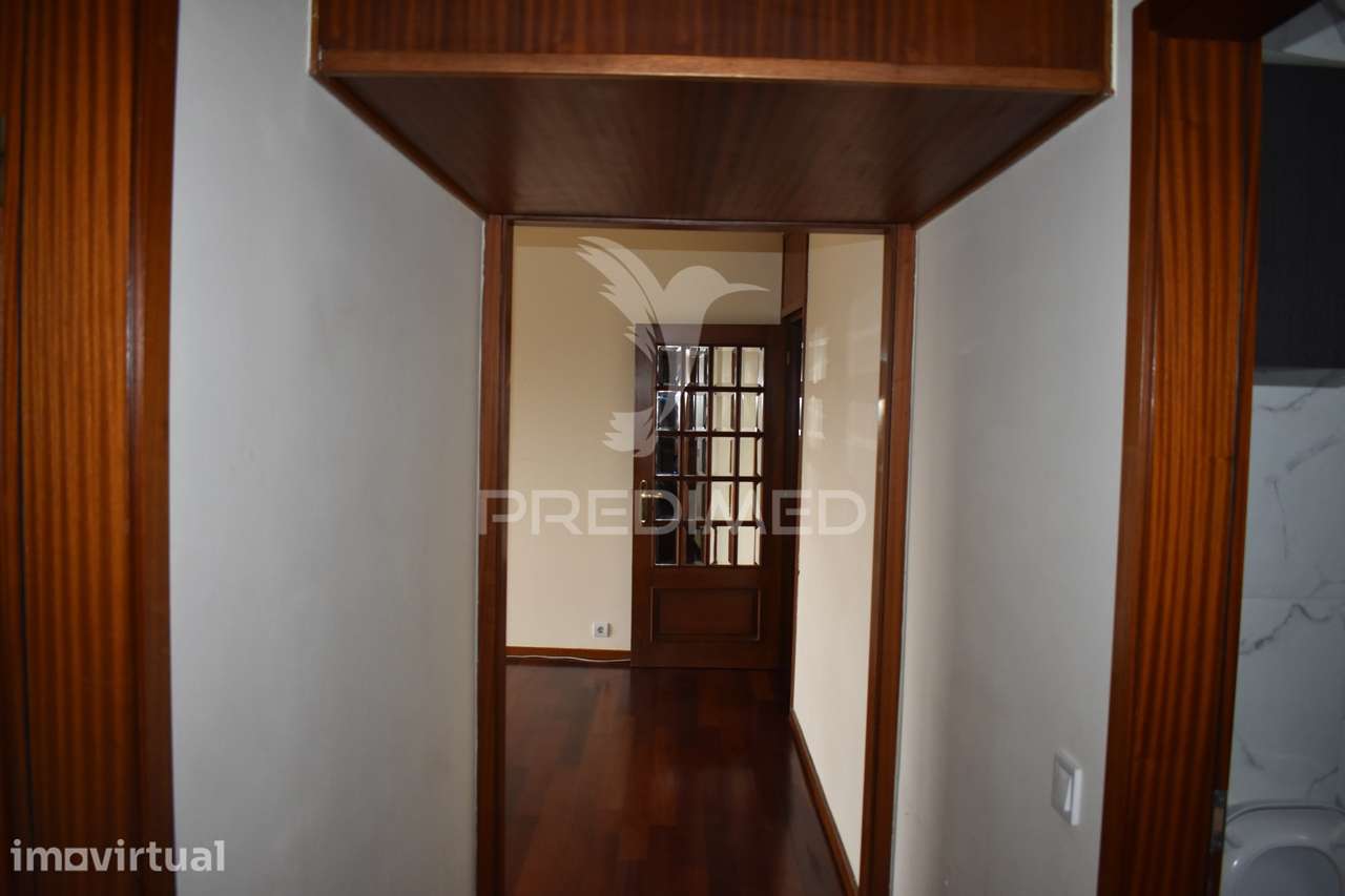 Arrenda-se T3    -   Foco  -  Ao Bessa - Grande imagem: 2/25