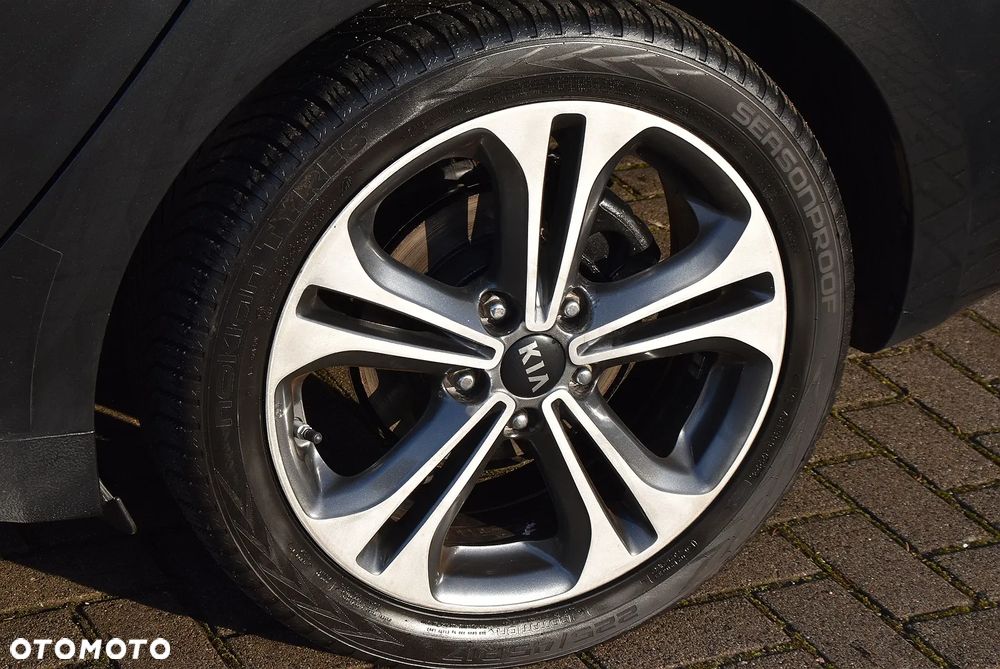 Kia Ceed 1.6 CRDi GT Line - 11