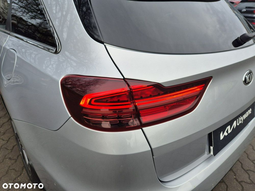 Kia Ceed 1.6 GDI PHEV L Business Line DCT - 35