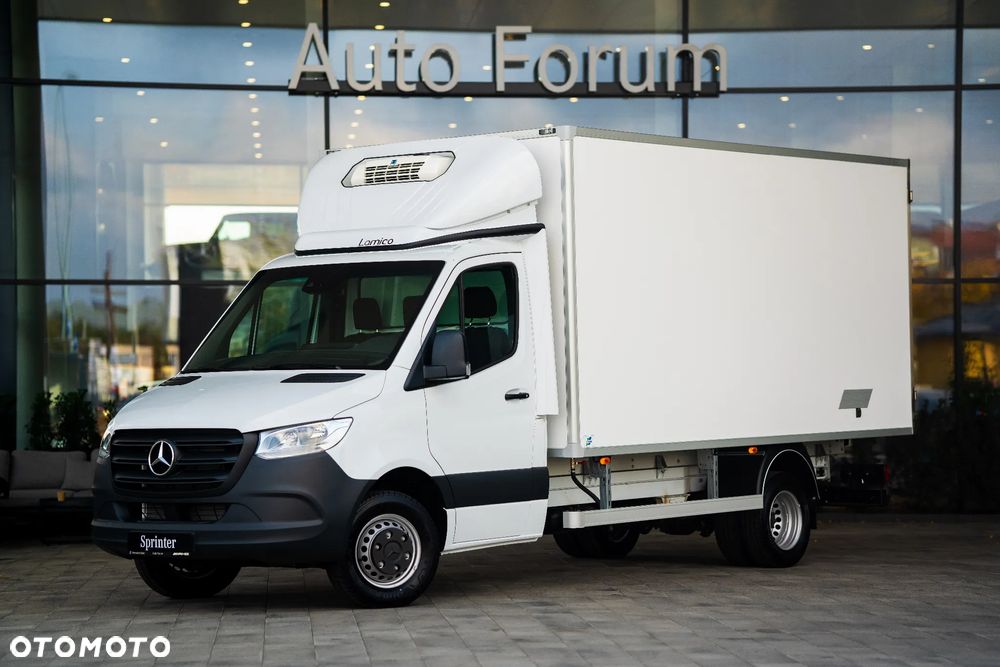 Mercedes-Benz Sprinter - 1