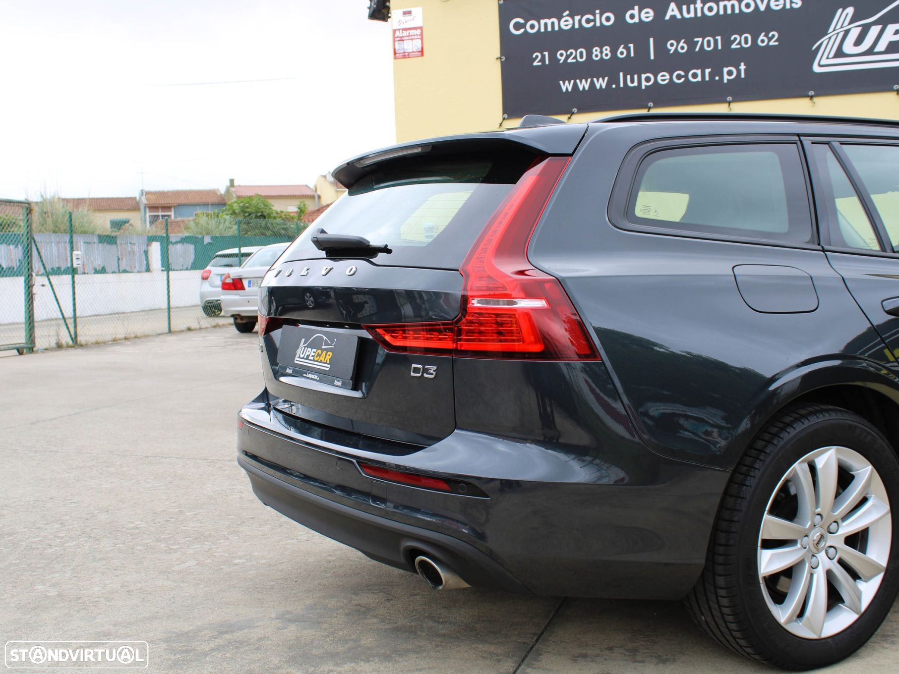Volvo V60 2.0 D3 Momentum - 22