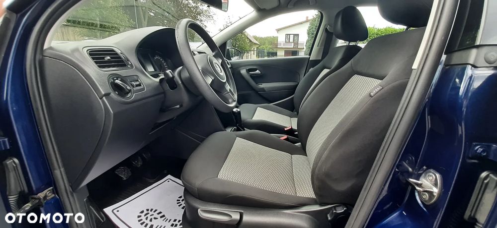 Volkswagen Polo - 36