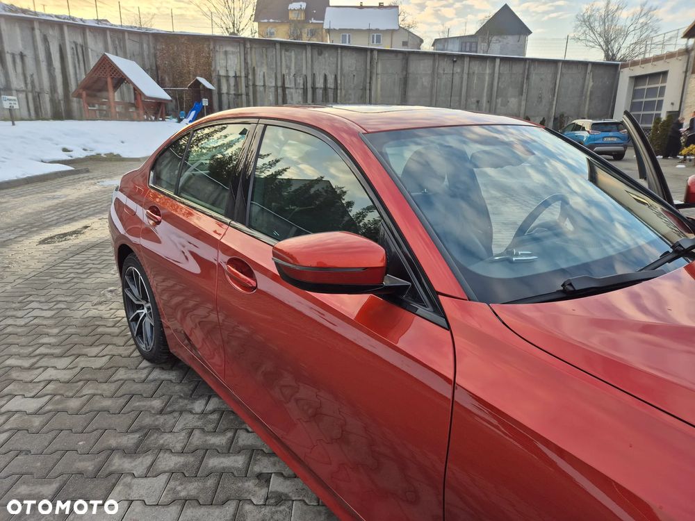 BMW Seria 3 330i xDrive Sport Line - 7
