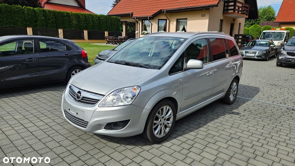 Opel Zafira 1.6 Edition - 1