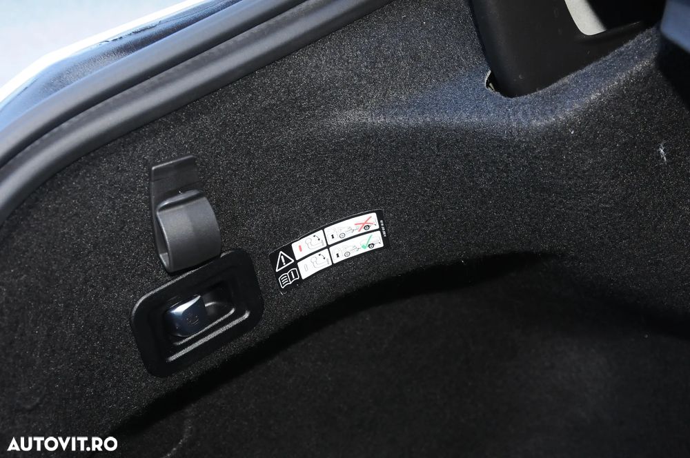 Mercedes-Benz C 220 (BlueTEC) d 7G-TRONIC - 25