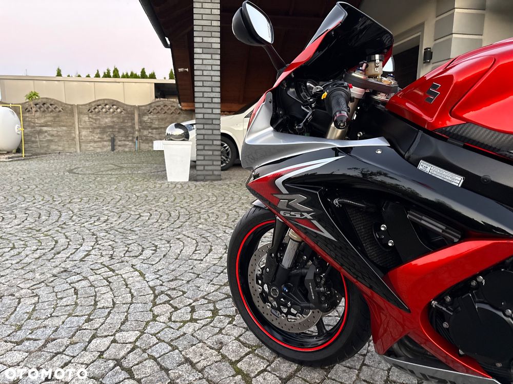 Suzuki GSX-R - 19
