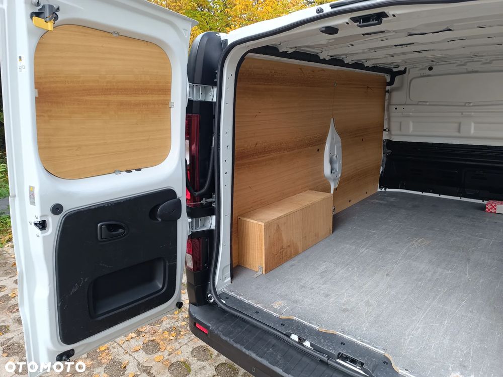 Renault TRAFIC L2H1 - 23