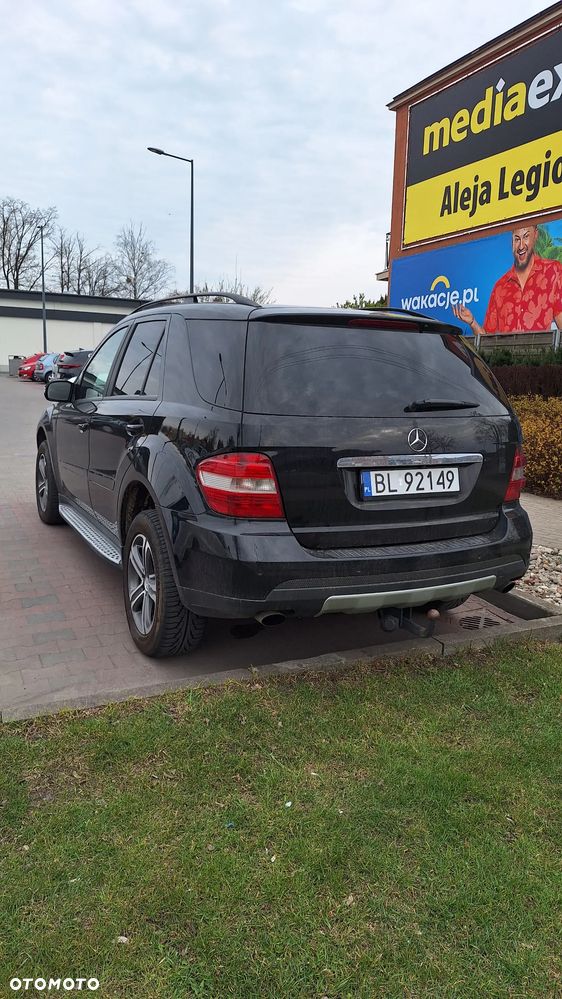 Mercedes-Benz ML - 4