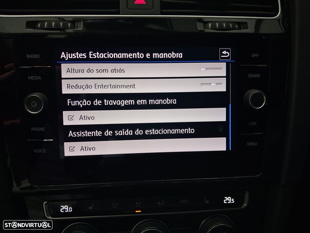 VW Golf 1.6 TDI SCR IQ.DRIVE - 23