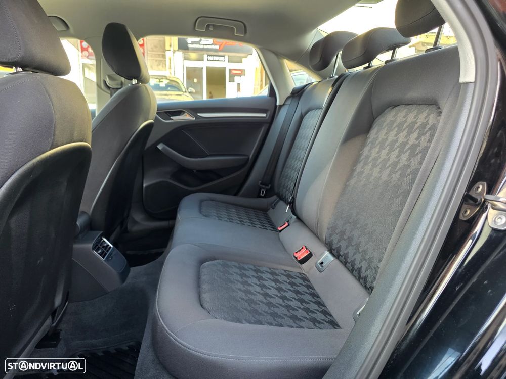 Audi A3 Limousine 1.6 TDI Sport - 17