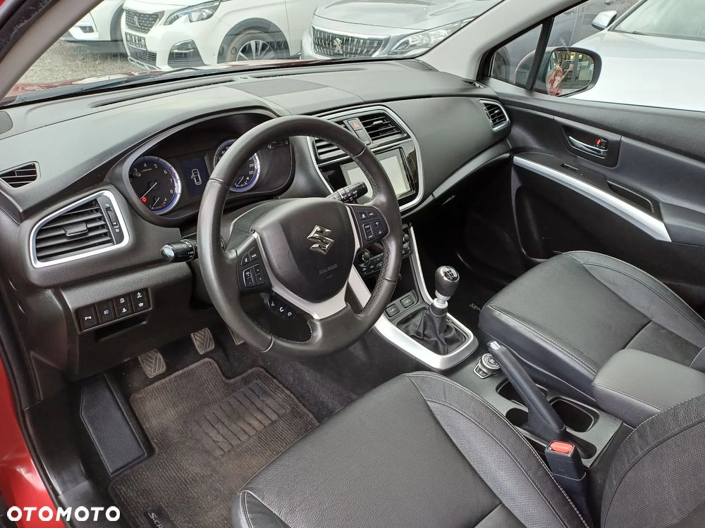 Suzuki SX4 S-Cross 1.4 T Premium 4WD - 14
