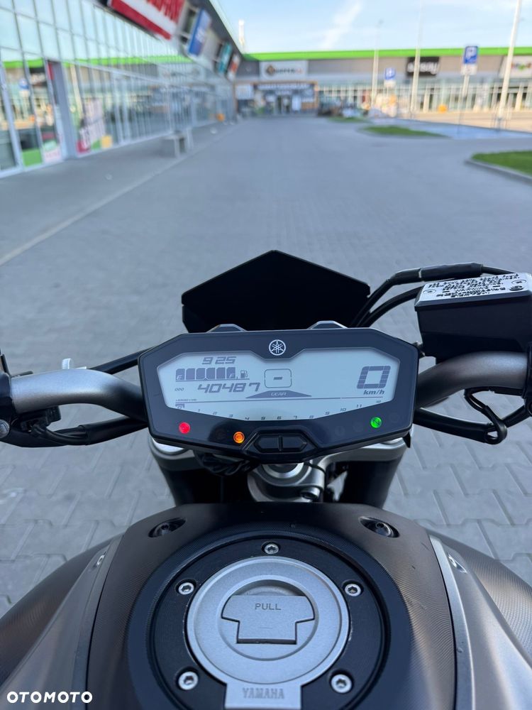 Yamaha MT - 8