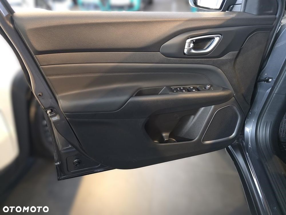 Jeep Compass - 10