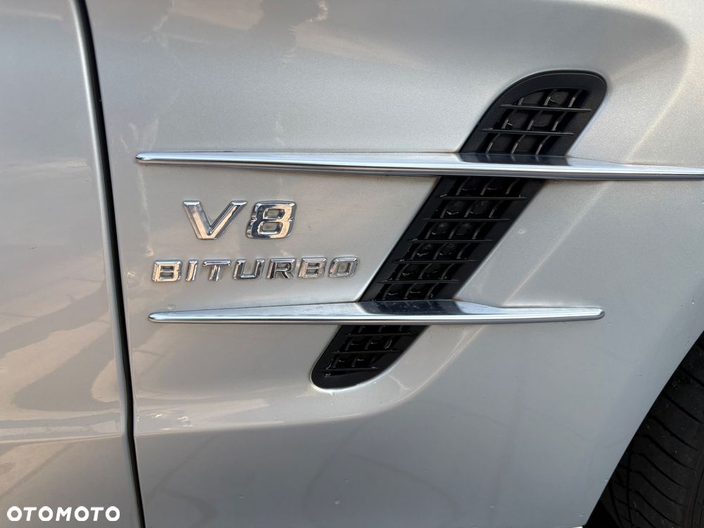 Mercedes-Benz SL 63 AMG - 26