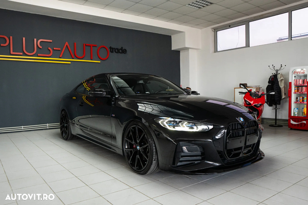 BMW M4 M440i xDrive AT MHEV