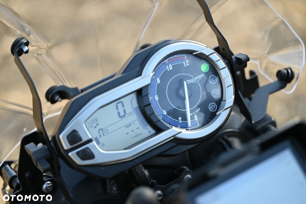 Triumph Tiger - 24