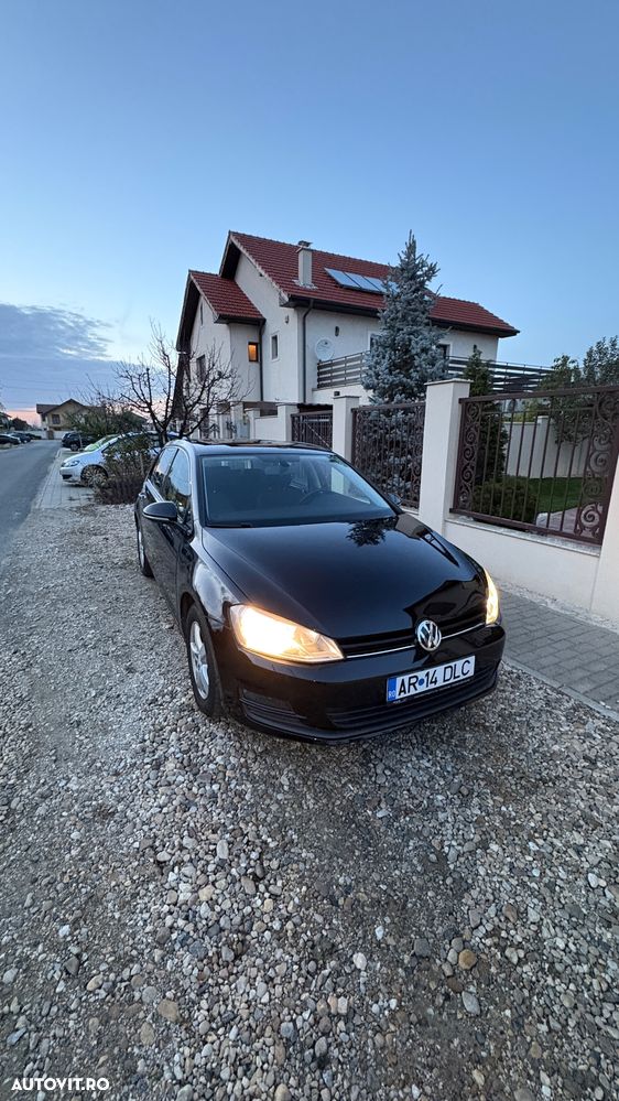 Volkswagen Golf - 31
