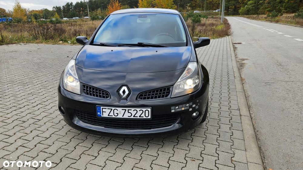 Renault Clio 2006 photo 4
