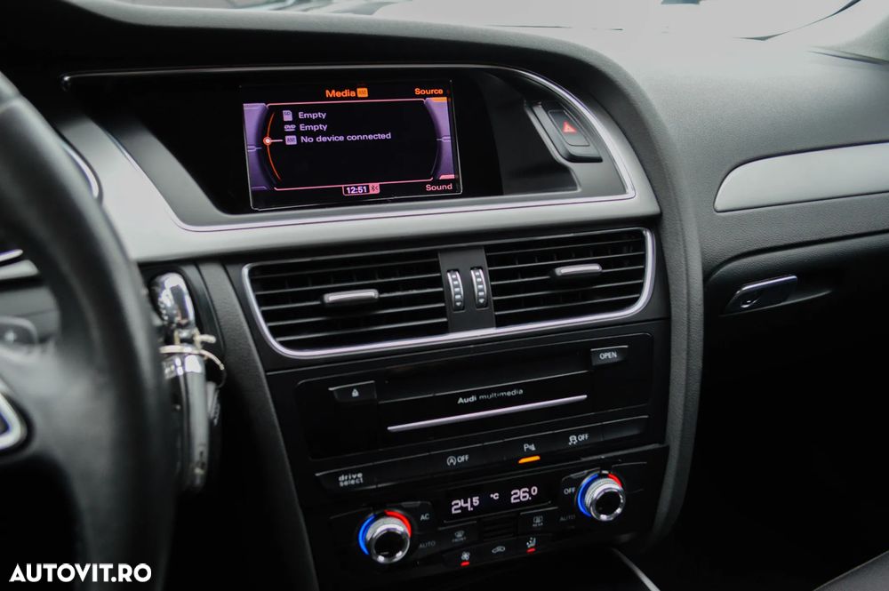 Audi A4 2.0 TDI DPF multitronic Attraction - 27