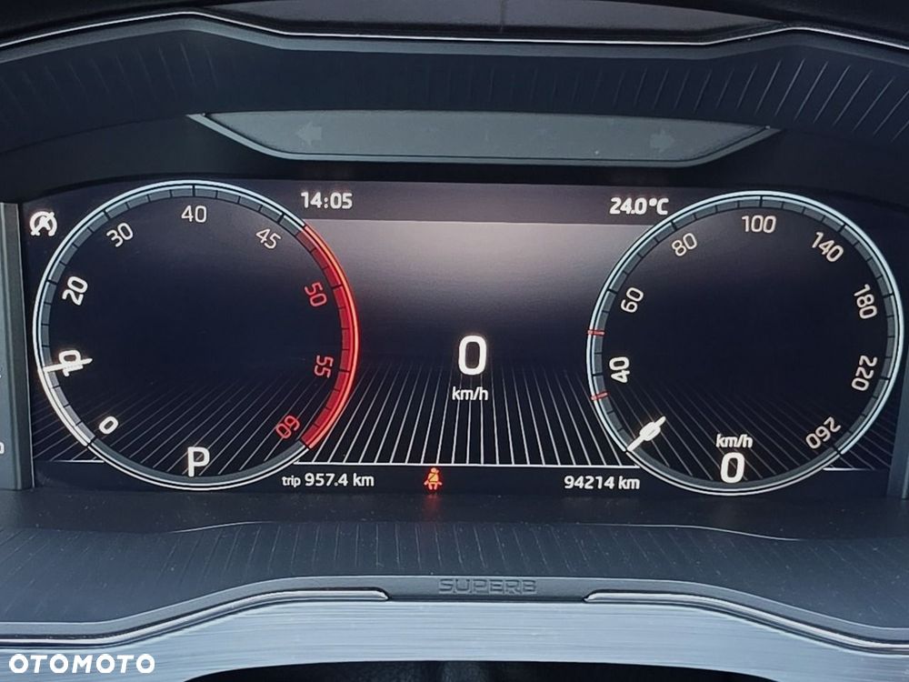 Skoda Superb 2.0 TDI Ambition DSG7 - 19