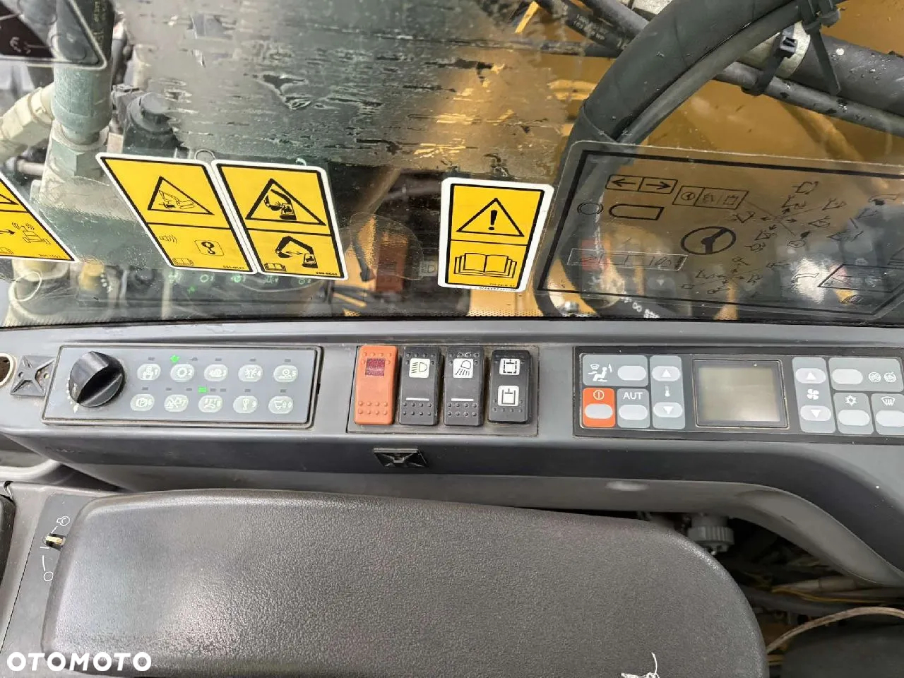Caterpillar M 313D ROTOTILT ENGCON SZCZYPCE - 24